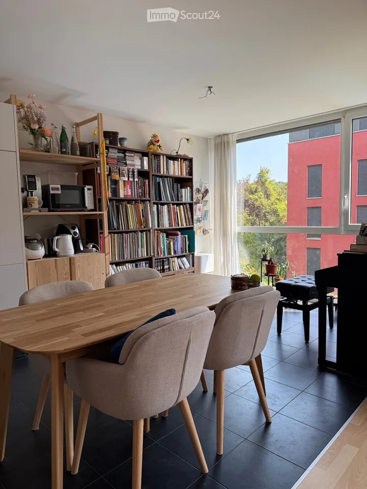 Apartment 3.5 rooms with parking space, Neuchâtel Fahys