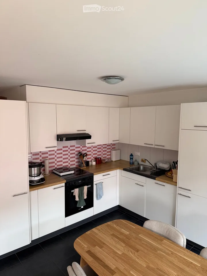 Apartment 3.5 rooms with parking space, Neuchâtel Fahys