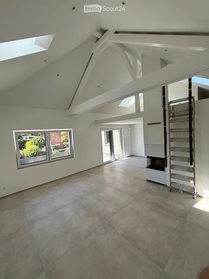Helle 4.5-Zimmer-Terrassenwohnung in Pratteln – ab sofort verfügbar!