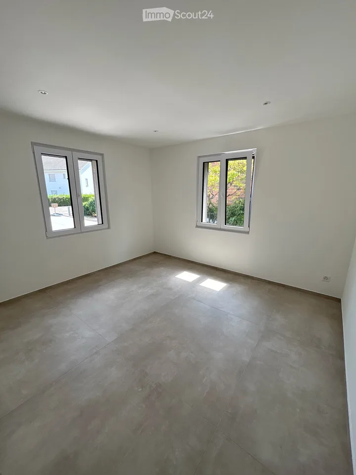 Helle 4.5-Zimmer-Terrassenwohnung in Pratteln – ab sofort verfügbar!