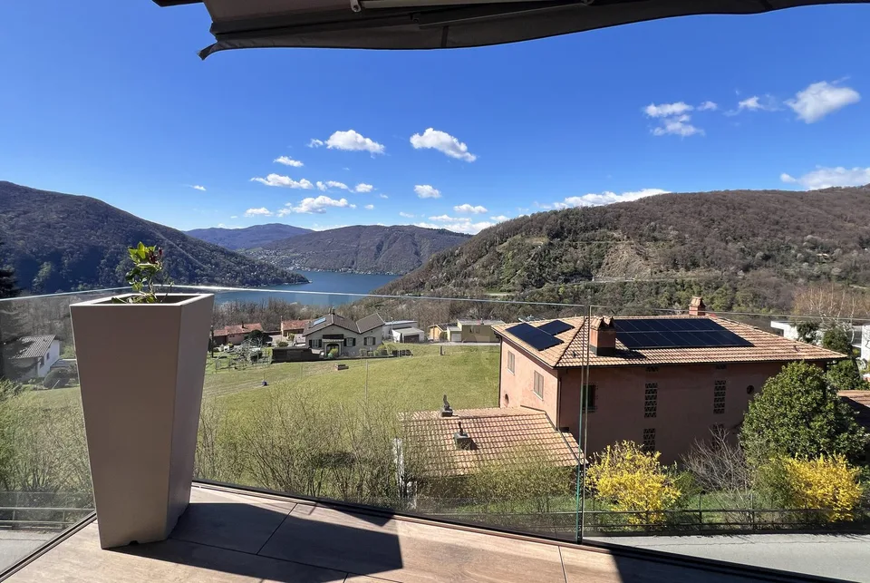 Magnifique appartement 4.5 pièces avec vue sur le lac et jardin à Rovio