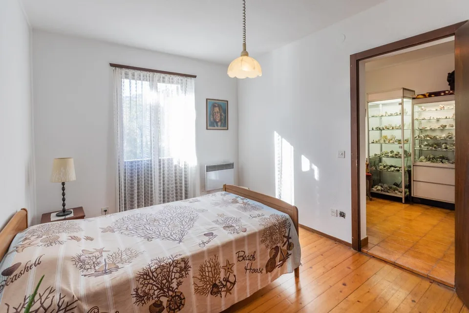 SPLENDIDA CASA DI 3.5 LOCALI CON TERRAZZE A PONTE TRESA
