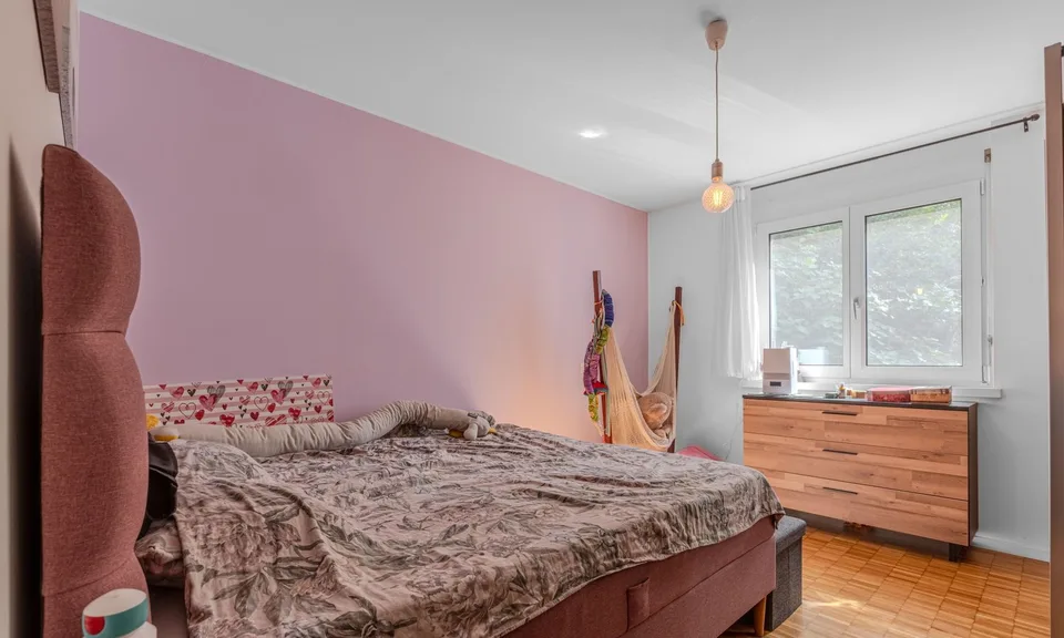 Geschäftlich - Helles 4.5-Zimmer-Wohnung mit Terrasse in Morbio Inferiore