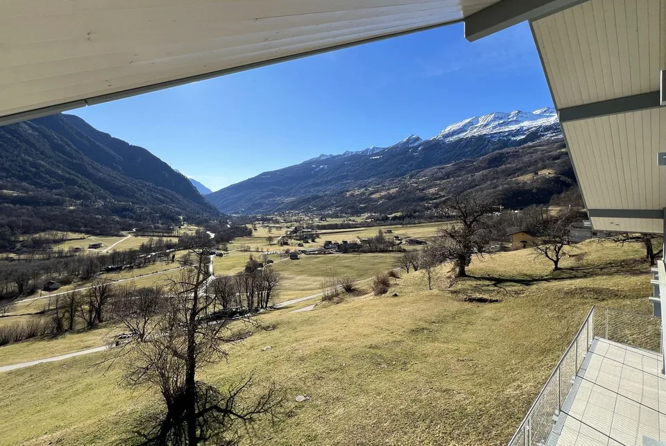 Wunderschöne Villa mit 6,5 Zimmern und Panoramablick in Ponto Valentino