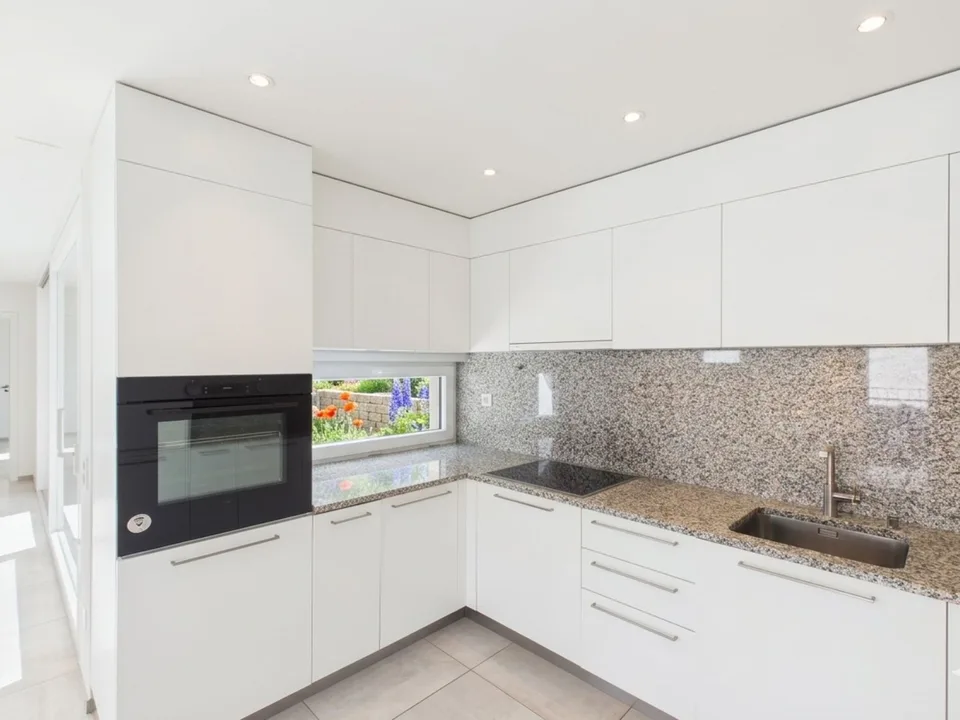 HELLES APARTMENT IN RUHIGER LAGE