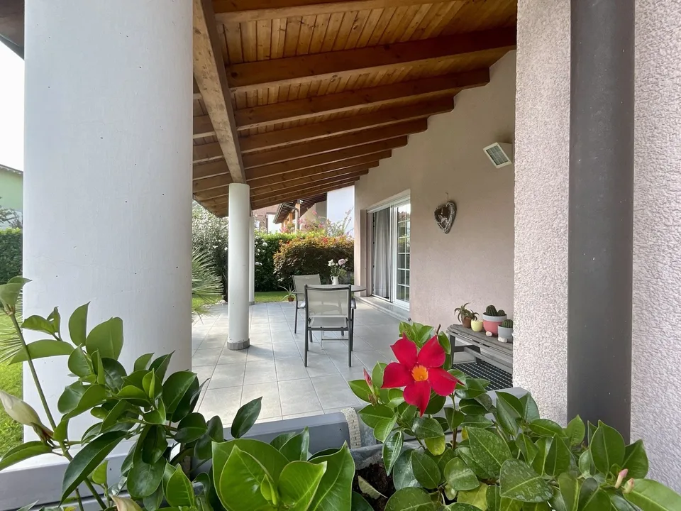SAN PIETRO DI STABIO - WONDERFUL SINGLE-FAMILY HOUSE