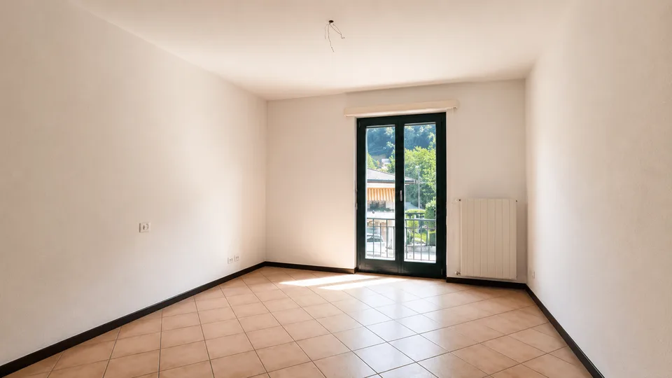 RIVERA - AFFITTASI SPAZIOSO 3.5 LOCALI CON TERRAZZA