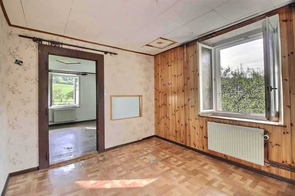Casa di Villaggio da Trasformare con Permesso Validato per una Villa Individuale