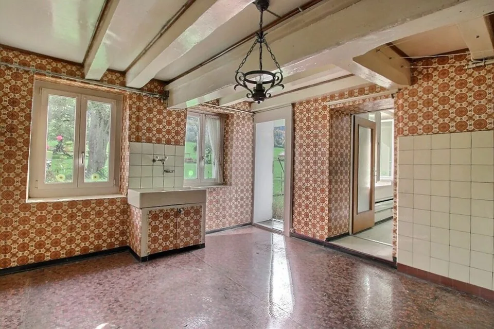 Casa di Villaggio da Trasformare con Permesso Validato per una Villa Individuale