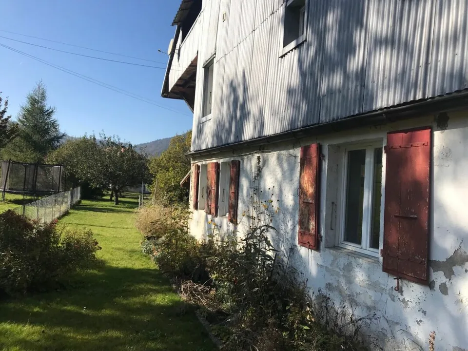 Casa di Villaggio da Trasformare con Permesso Validato per una Villa Individuale