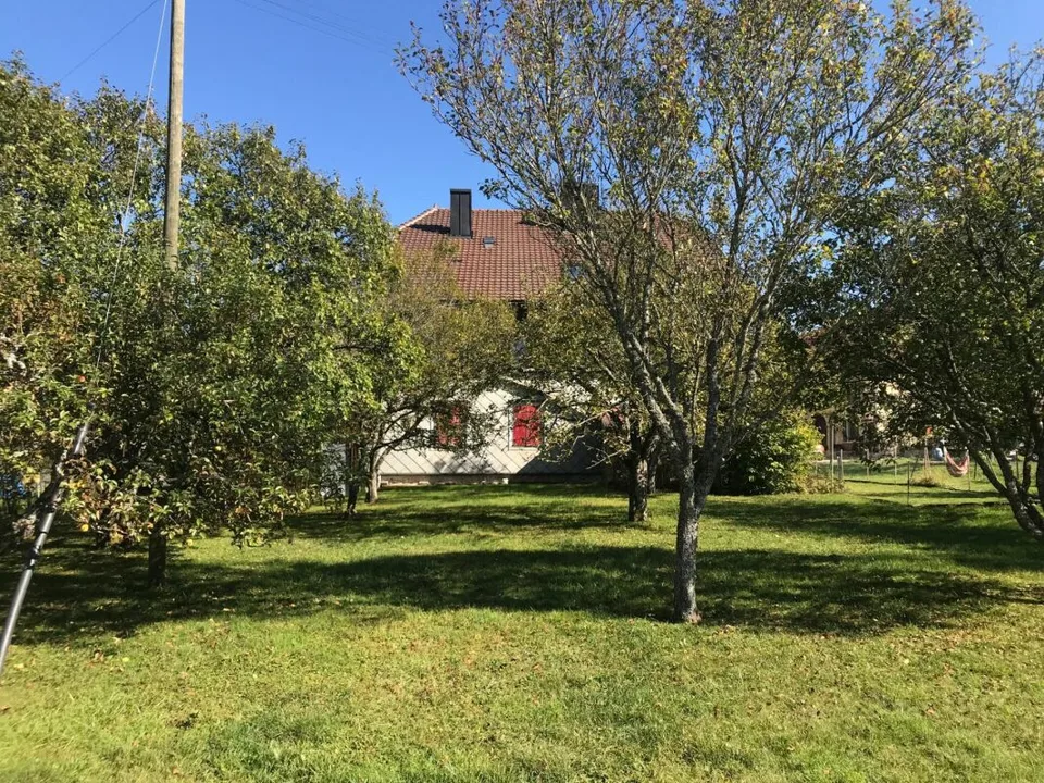 Casa di Villaggio da Trasformare con Permesso Validato per una Villa Individuale