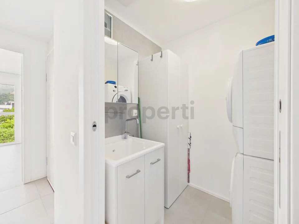 Moderne 3.5 Zimmer mit großer Terrasse, Giubiasco