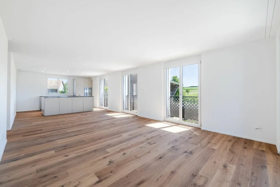 Neubaukomfort in idyllischer Umgebung - Wohnen, wo Moderne und ländliche Ruhe zusammenfinden