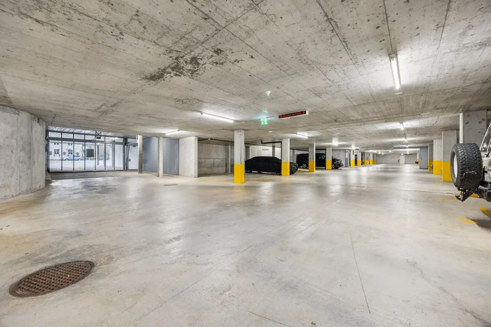 Appartamento in attico di 4,5 locali con grande terrazza sul tetto!