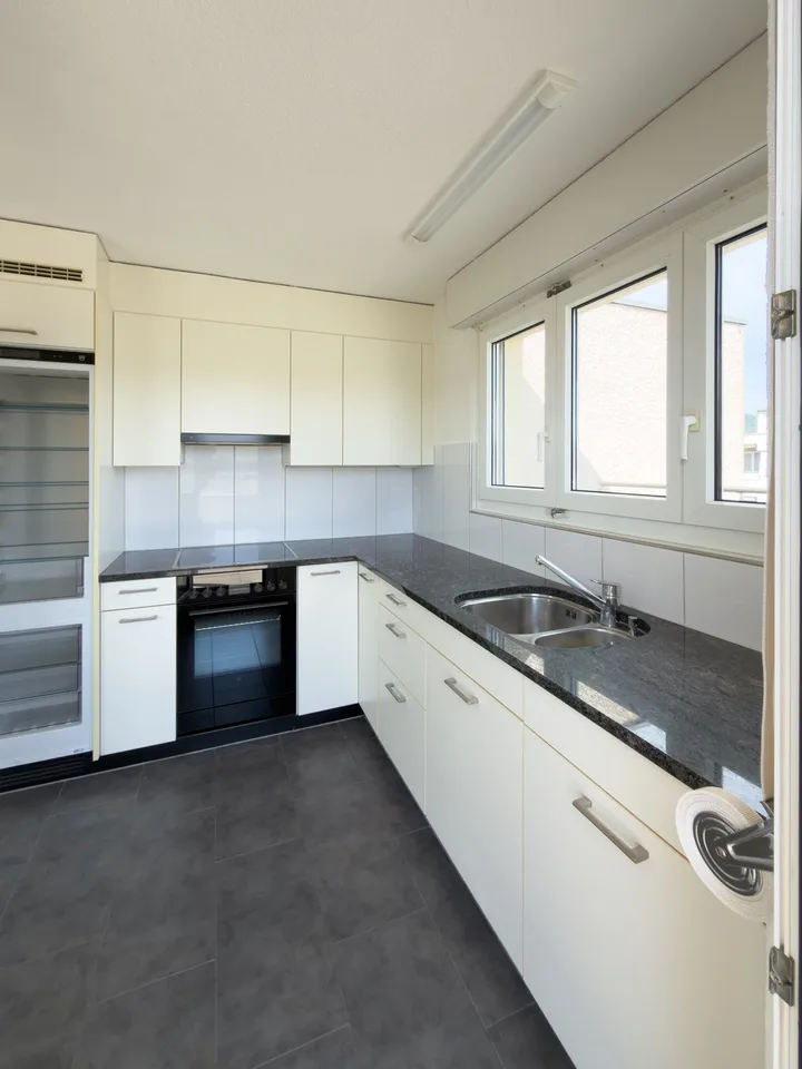Schöne helle 4.5-Zimmer-Attikawohnung mit Terrasse