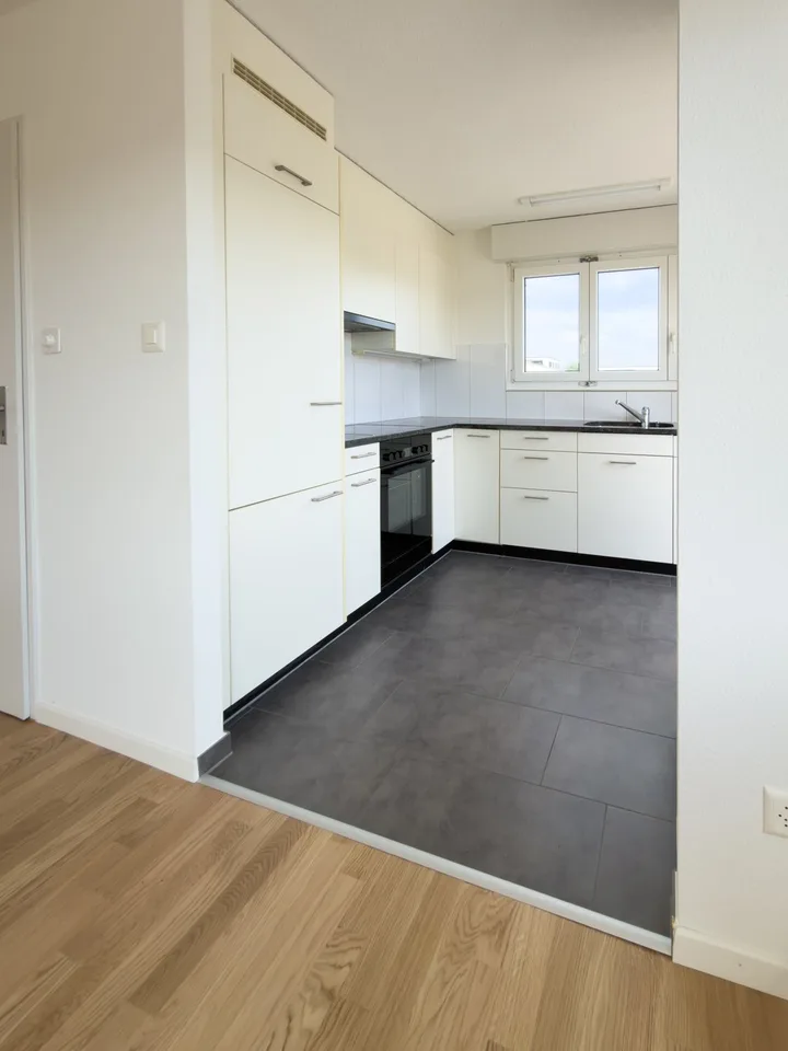 Schöne helle 4.5-Zimmer-Attikawohnung mit Terrasse