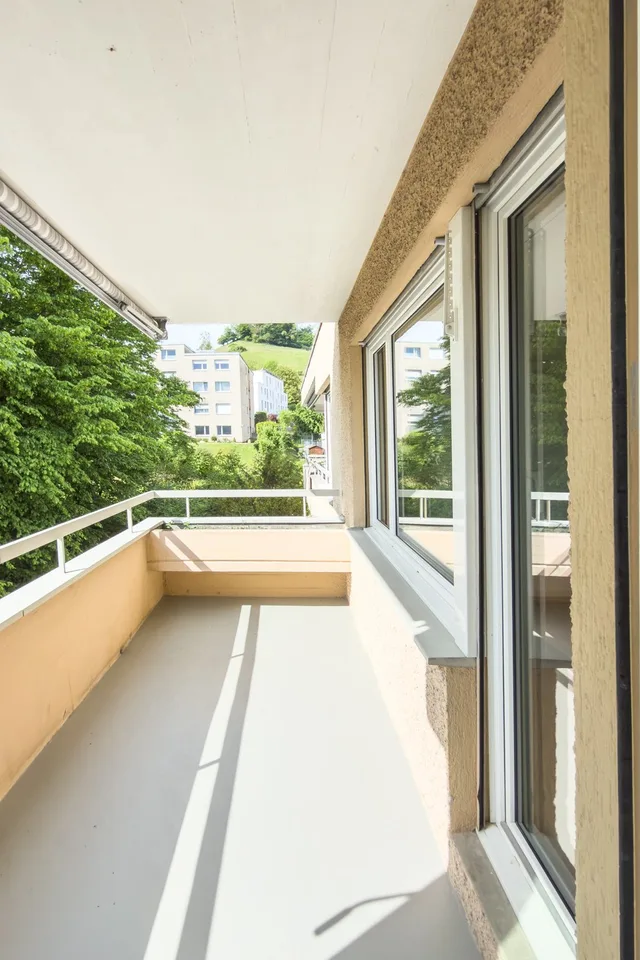 Schöne helle 4.5-Zimmer-Attikawohnung mit Terrasse