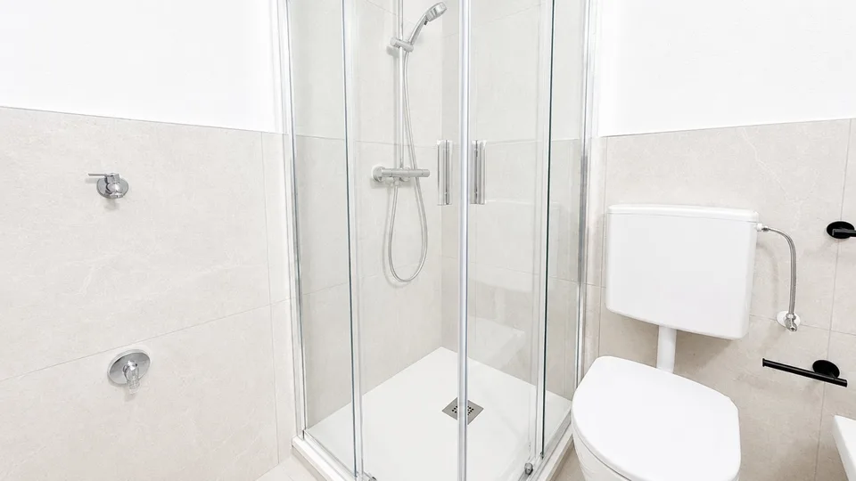 FINO 3 MONATE KOSTENLOS - 1,5 Zimmer renoviert und modern in Lugano