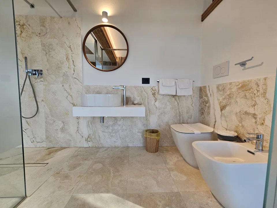 PROJECT FOR 10 ECO SUITES IN HILL COUNTRY OVERLOOKING LAKE TRASIMENO