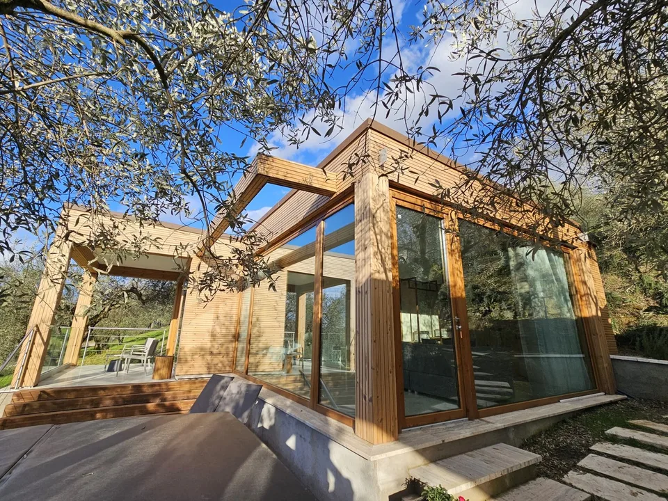 PROJECT FOR 10 ECO SUITES IN HILL COUNTRY OVERLOOKING LAKE TRASIMENO