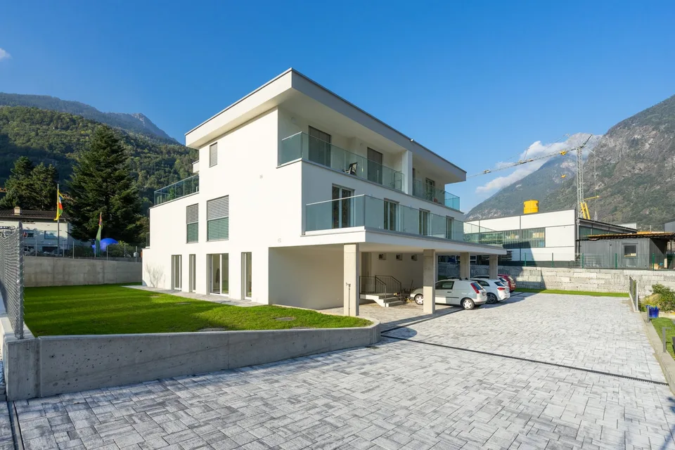 Modern 2.5-room apartment with garden - Rental income object
