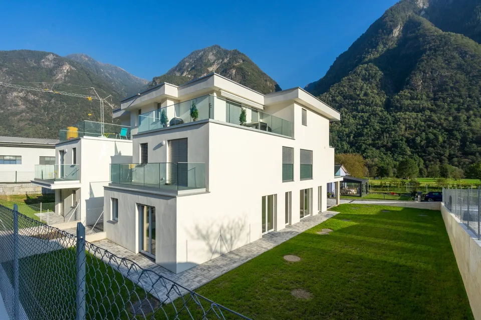 Modern 2.5-room apartment with garden - Rental income object