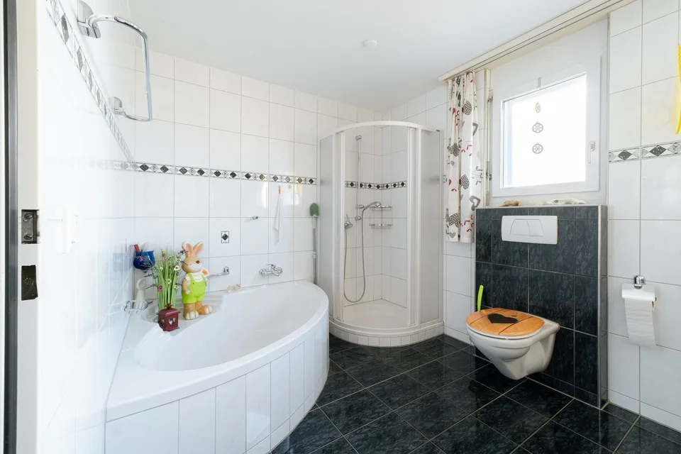 Family-friendly living in a sunny location