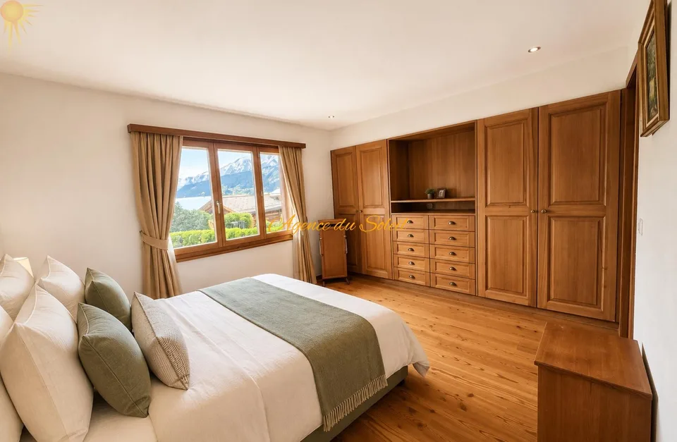 En Exclusivité ! Superbe chalet de 8.5 pièces en bordure du golf Ballesteros à Crans !