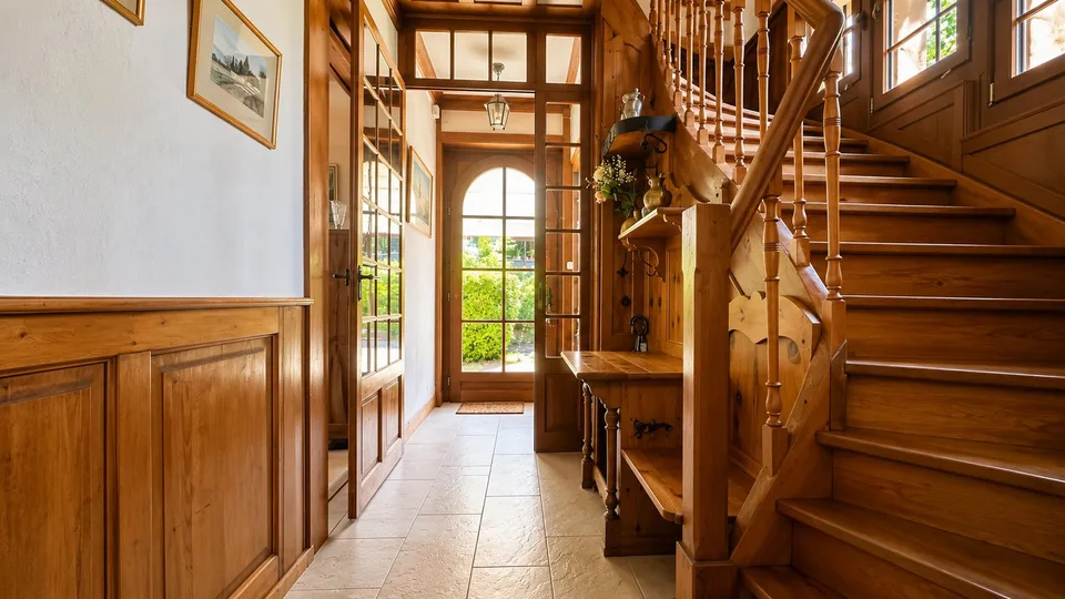 Einzeln stehendes Charakterhaus - Freiblick auf den Salève, großer Raum und großes Potenzial für Umbauten.