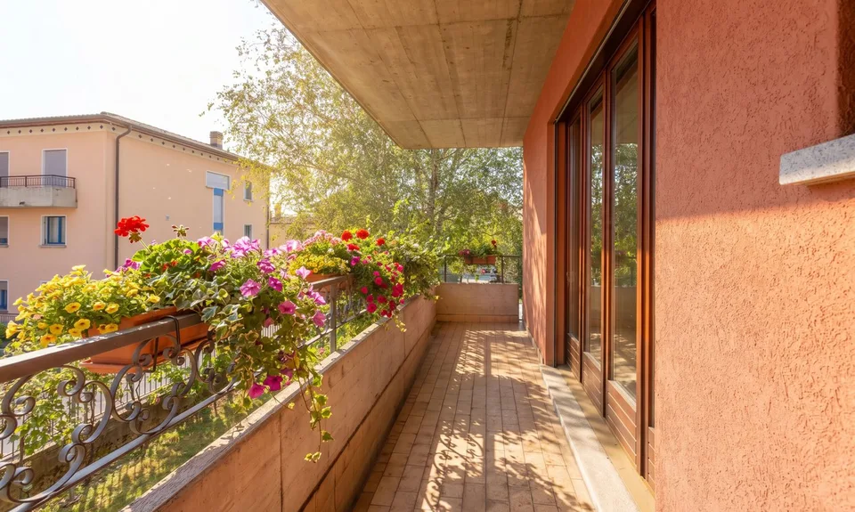 SPAZIOSA CASA 6 LOCALI CON GIARDINO E GROTTINO A GENESTRERIO
