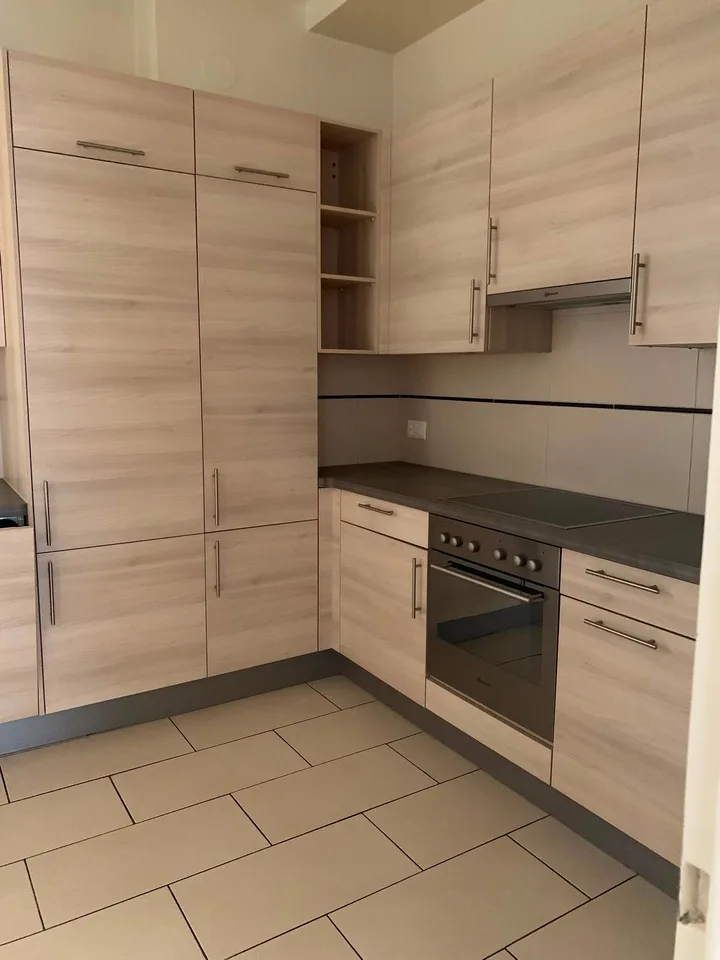 Sehr schönes Apartment mit viel Charme, geräumig und hell mit schöner Aussicht auf den See