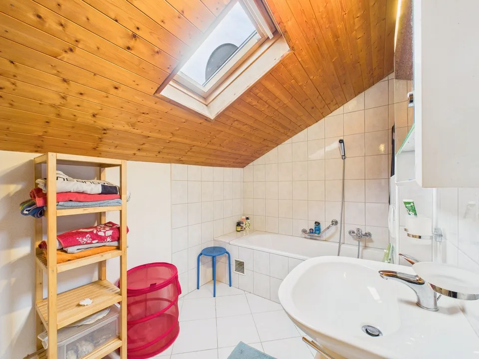Geräumiges und helles Reihenhaus mit 5 Räumen in Novaggio