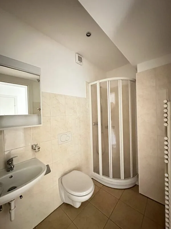 Bezaubernde 3-Zimmer-Wohnung in historischem Haus nahe dem See