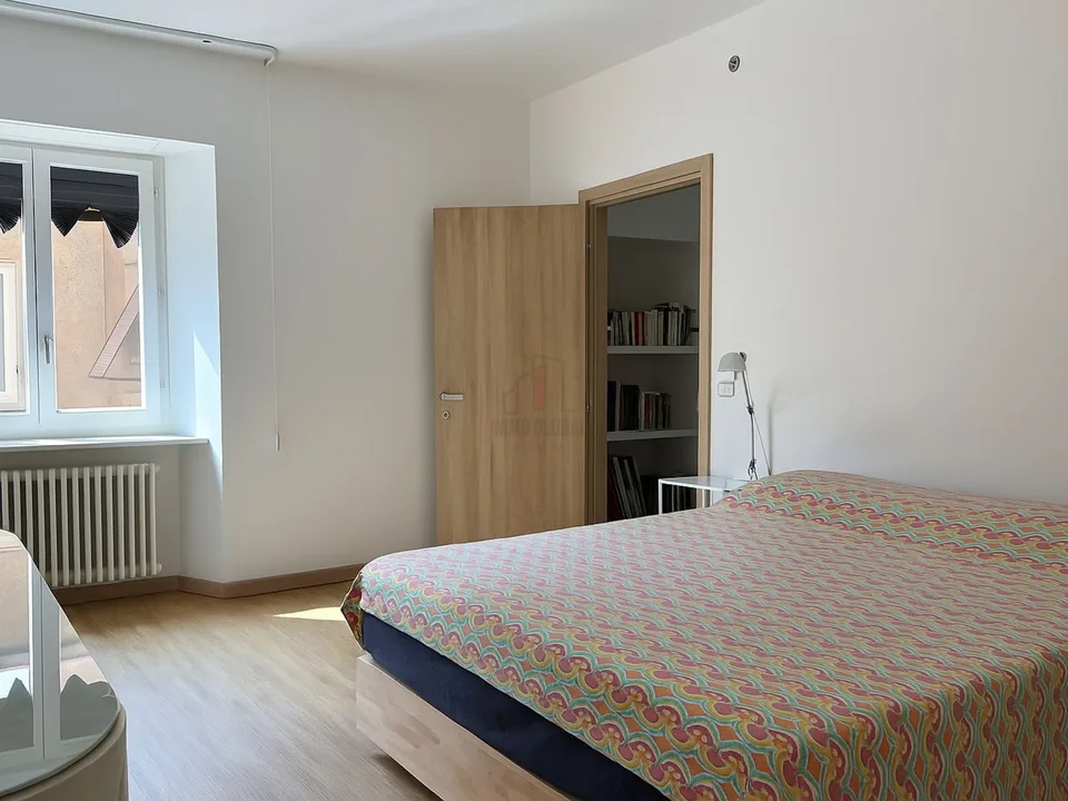 Comfortable apartment with partial lake view