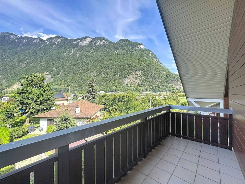 Großes 4.5-Zimmer-Apartment mit 137.7 m2, Galerie und überdachten Balkonen