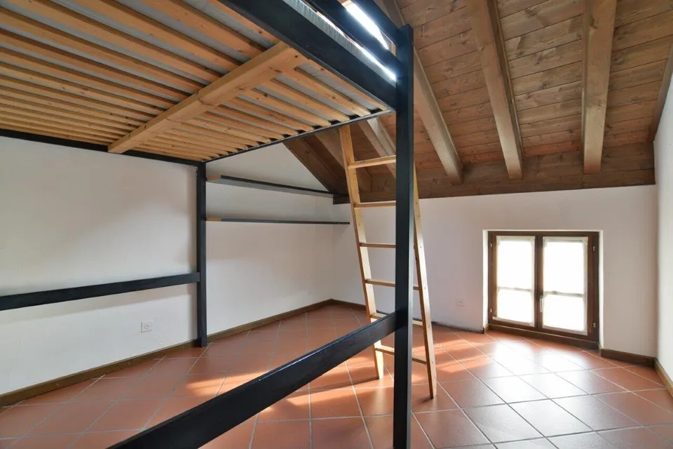 Maison lumineuse à louer sur 2 étages à Claro - Bellinzona