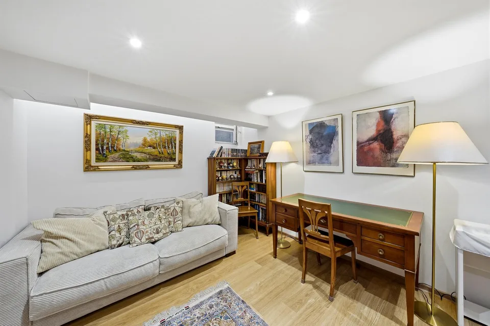 Ampio appartamento di 7 locali con balcone e vista a Losanna