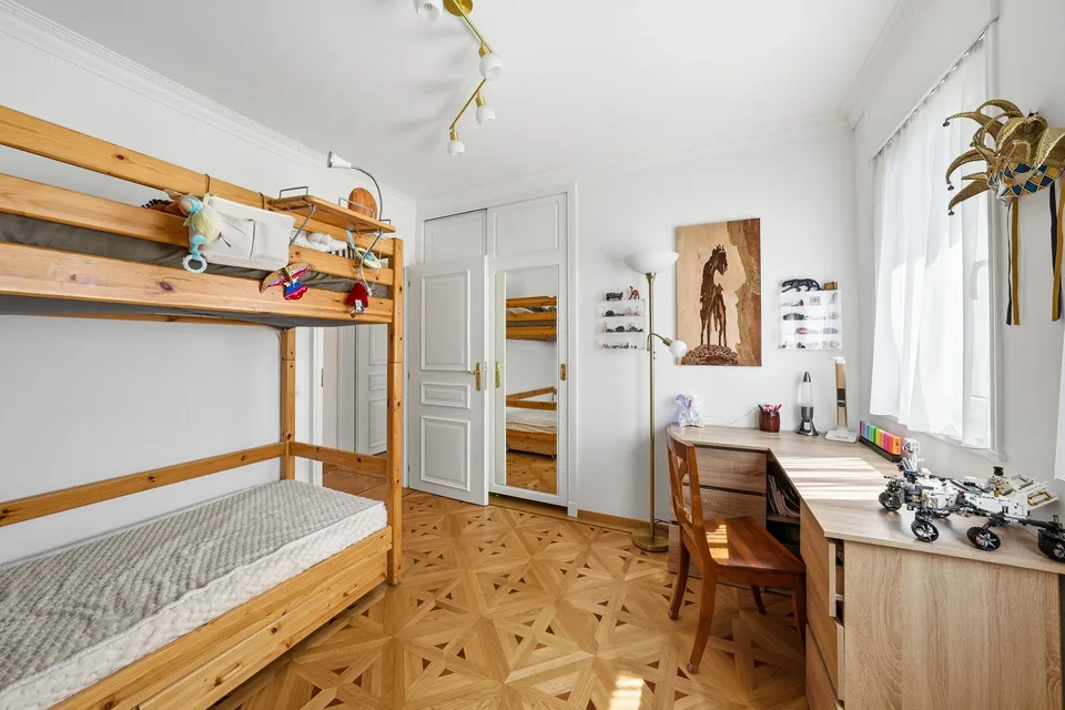 Ampio appartamento di 7 locali con balcone e vista a Losanna