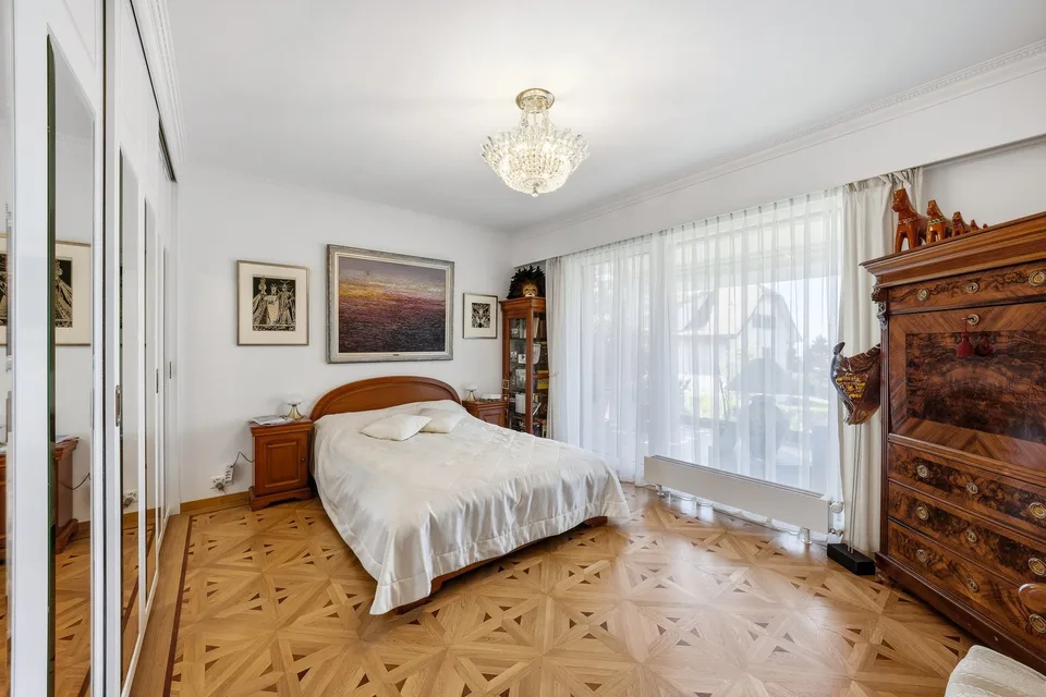 Ampio appartamento di 7 locali con balcone e vista a Losanna