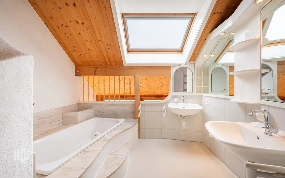 ImmoWyss - Your spacious home with a view of the lake and mountains