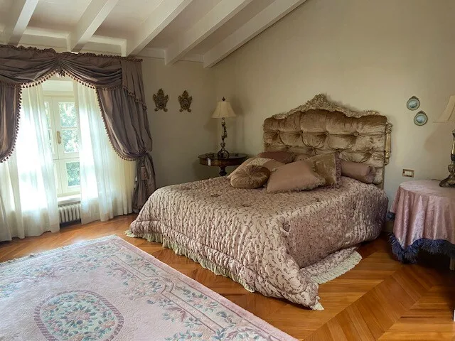 Prächtige Villa aus der Epoche mit 10 Zimmern vor den Toren von Florenz