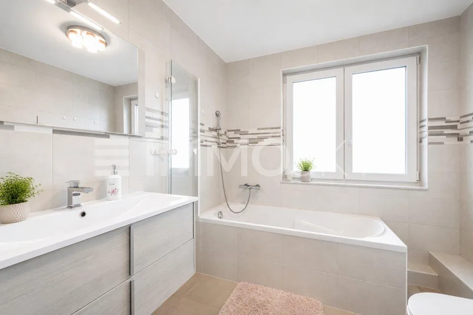 Lausanne: 4.5 rooms with large balcony and forest view