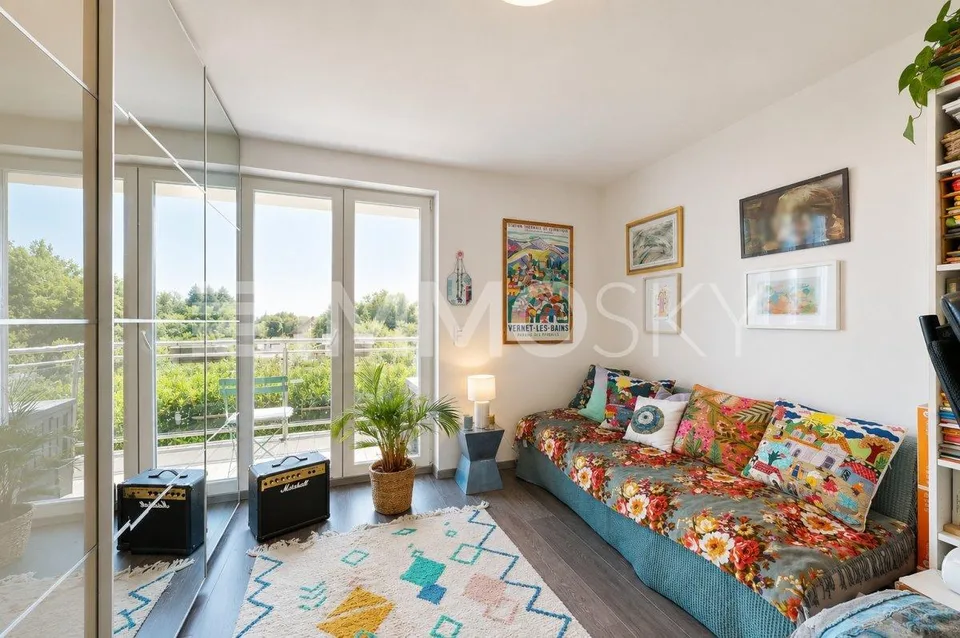 Lausanne: 4.5 rooms with large balcony and forest view