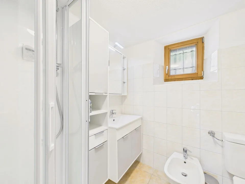 Wohntraum in Breggia, TI: Modernes Einfamilienhaus mit 5 Zimmern!