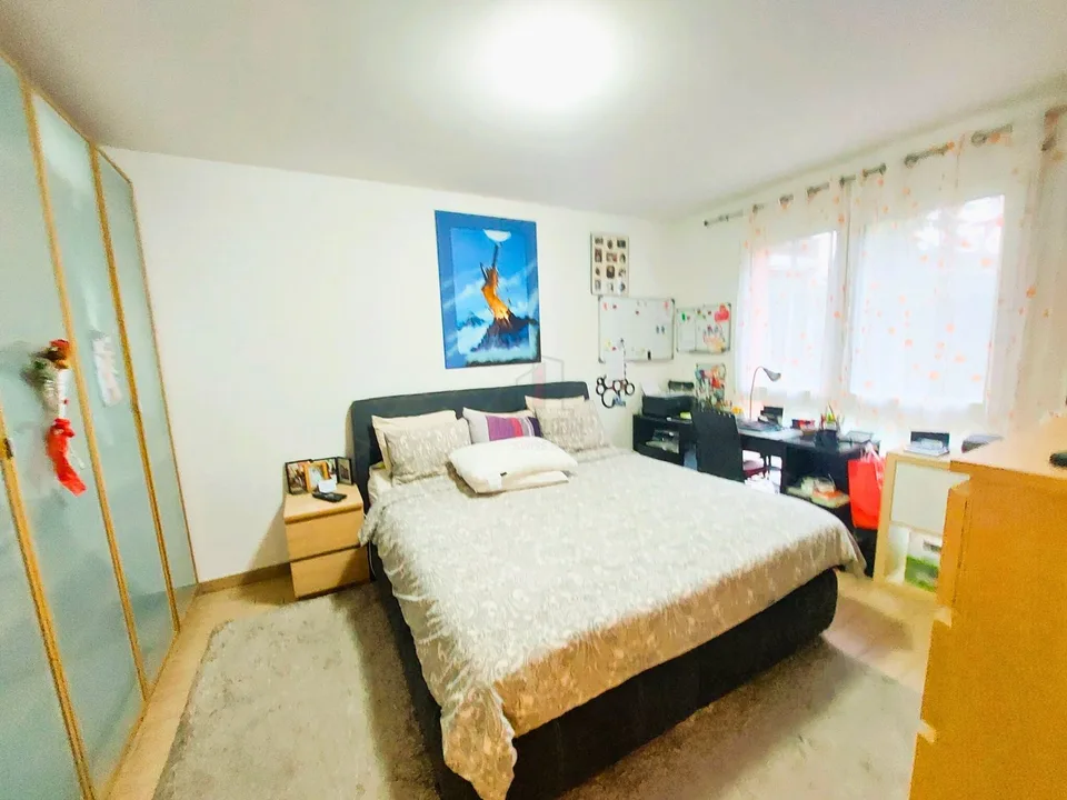Helles Apartment mit privatem Garten