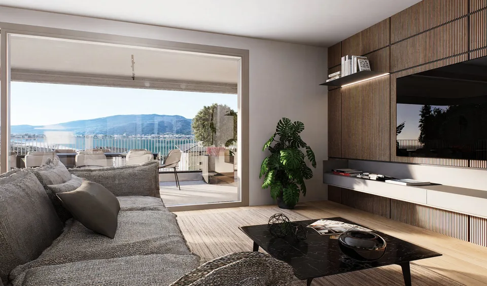 NUOVO 2.5 LOCALI CON SPLENDIDA VISTA LAGO E GIARDINO PRIVATO A CAPOLAGO