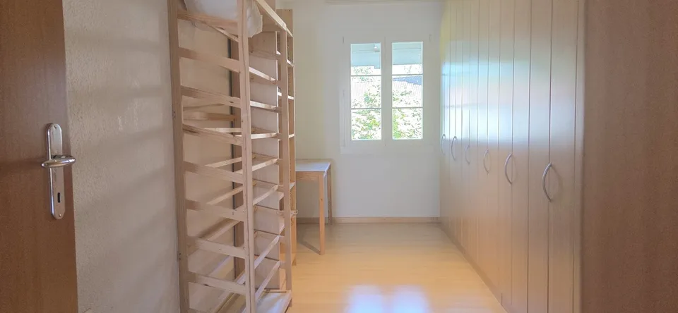 Gepflegte 5.5-Zimmer-Wohnung mit Balkon und schöner Aussicht in Zurzach-Böbikon