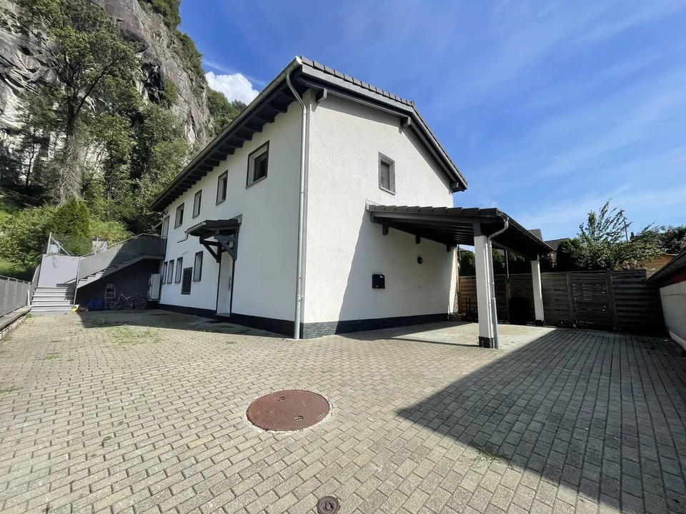 RECENTE CASA BIFAMILIARE 4.5 E 3.5 IN ZONA TRANQUILLA
