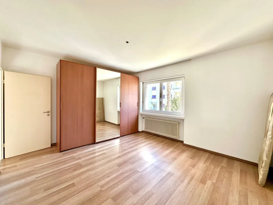 GERÄUMIGES 3.5-ZIMMER-WOHNUNG MIT 2 TERRASSEN UND GARAGE IN SANT'ANTONINO