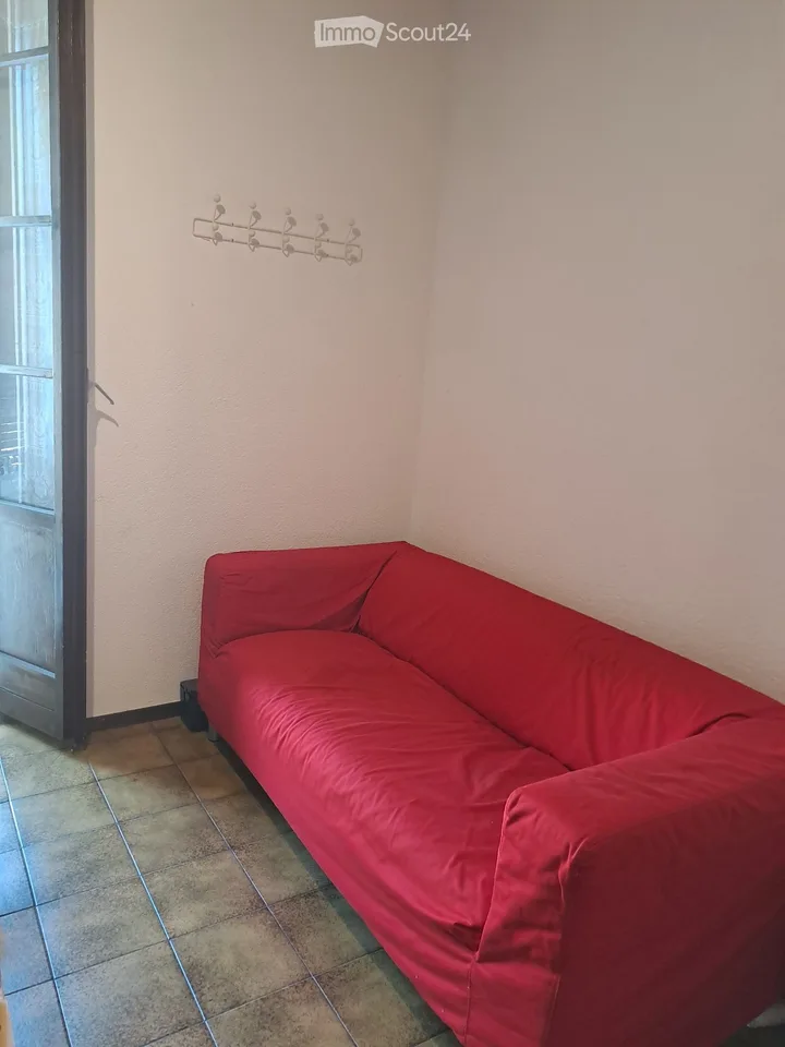 Suche Einziehender für Einzimmerwohnung